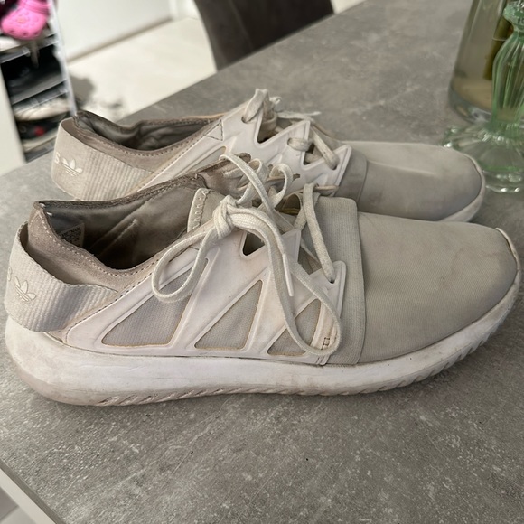 Adidas Sneakers - Picture 1 of 3